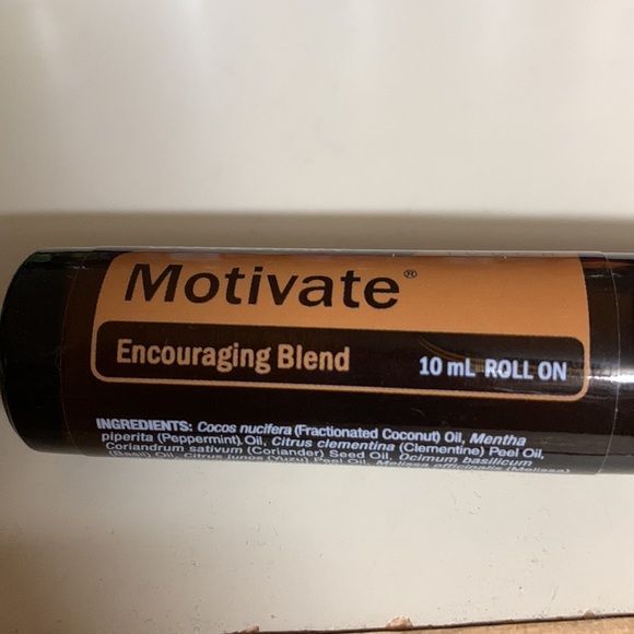NEW doTERRA Touch Motivate - Encouraging Blend - 10 ml Roll On Essential Oil - Picture 2 of 3